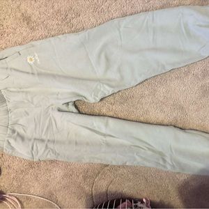 Green hollister sweatpants joggers with design